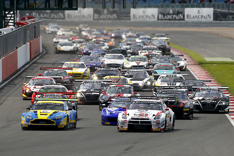 Silverstone attracted a huge GT3 entry