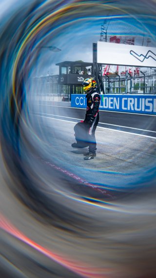 49th SUZUKA 1000km - Intercontinental GT Challenge Round 4 - Foto: Gruppe C Photography; #61 Porsche 911 GT3 R (992), EBM GIGA Racing: Adrian D'Silva, Harry King, Sven Mueller
 | Gruppe C GmbH