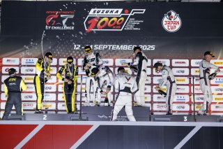 49th SUZUKA 1000km - Intercontinental GT Challenge Round 4 - Foto: Gruppe C Photography; #7 Porsche 911 GT3 R (992), Absolute Racing: Kevin Estre, Laurens Vanthoor, Patrick Pilet; 32 BMW M4 GT3 EVO, Team WRT: Raffaele Marciello, Kelvin van der Linde, Char | Gruppe C GmbH