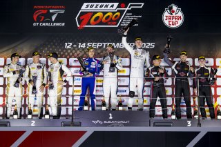 49th SUZUKA 1000km - Intercontinental GT Challenge Round 4 - Foto: Gruppe C Photography; #61 Porsche 911 GT3 R (992), EBM GIGA Racing: Adrian D'Silva, Harry King, Sven Mueller; #91 Porsche 911 GT3 R (992), Herberth Motorsport: Ralf Bohn, Alfred Renauer, R | Gruppe C GmbH