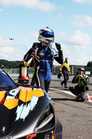 #59 - Garage 59 - Marvin KIRCHHOFER - McLaren 720S GT3 EVO celebrates the ROWE  pole position
 | SRO / JEP