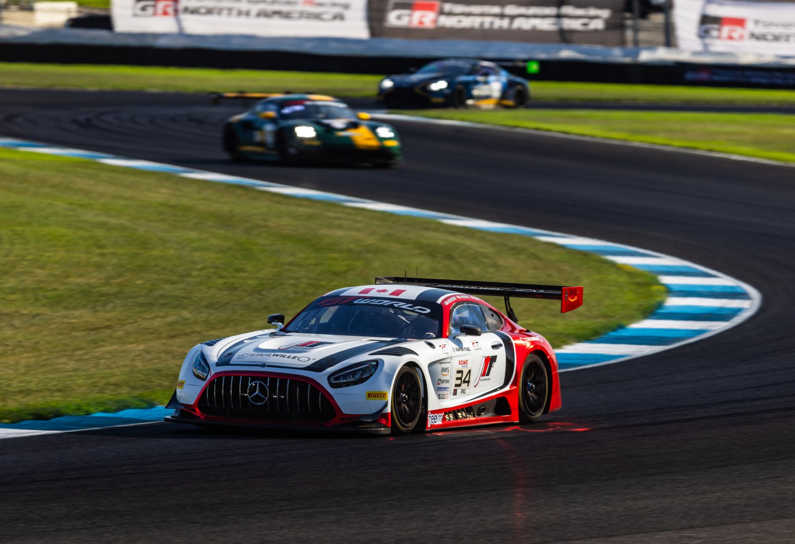 Mercedes-AMG stays on top in Pre-Qualifying thanks to JMF