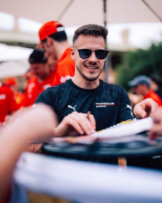 12h Bathurst 2025 -  Meguiar&rsquo;s Bathurst 12 Hour - Intercontinental GT Challenge Round 1 - Foto: Gruppe C Photography; #911 Porsche 911 GT3 R (992), Absolute Racing: Alessio Picariello
 | Gruppe C Photography