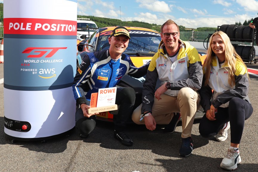 #59 - Garage 59 - Marvin KIRCHHOFER - McLaren 720S GT3 EVO celebrates the ROWE  pole position
