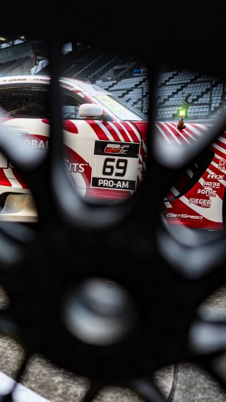 49th SUZUKA 1000km - Intercontinental GT Challenge Round 4 - Foto: Gruppe C Photography; #69 Mercedes-AMG GT3 EVO, GetSpeed: Anthony Mcintosh, Philip Ellis, Steve Jans
 | Gruppe C GmbH