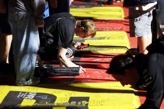 Fan track and pitwalk at night
 | SRO / JEP