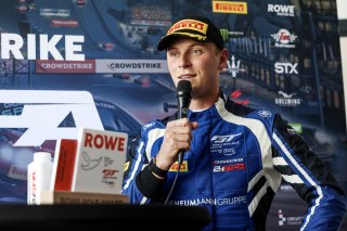 #59 - Garage 59 - Marvin KIRCHHOFER - McLaren 720S GT3 EVO celebrates the ROWE  pole position
 | SRO / JEP