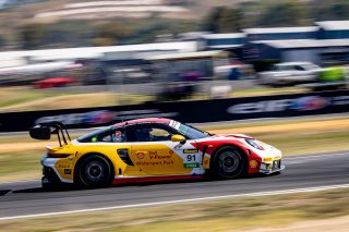 12h Bathurst 2025 -  Meguiar&rsquo;s Bathurst 12 Hour - Intercontinental GT Challenge Round 1 - Foto: Gruppe C Photography; #91 Porsche 911 GT3 R (992), The Bend: Yasser Shahin, Sam Shahin, Laurin Heinrich, Morris Schuring
 | Gruppe C Photography