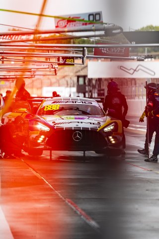 49th SUZUKA 1000km - Intercontinental GT Challenge Round 4 - Foto: Gruppe C Photography; #888 Mercedes-AMG GT3 EVO, Mercedes-AMG Team GMR: Mikael Grenier, Maxime Martin, Luca Stolz
 | Gruppe C GmbH