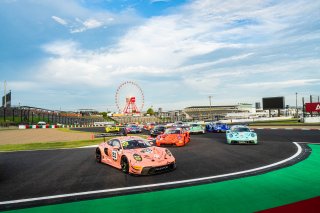 49th SUZUKA 1000km - Intercontinental GT Challenge Round 4 - Foto: Gruppe C Photography; #7 Porsche 911 GT3 R (992), Absolute Racing: Kevin Estre, Laurens Vanthoor, Patrick Pilet; #6 Porsche 911 GT3 R (992), Origine Motorsport: Laurin Heinrich, Alessio Pi | Gruppe C GmbH