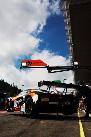 #59 - Garage 59 - Marvin KIRCHHOFER - McLaren 720S GT3 EVO celebrates the ROWE  pole position
 | SRO / JEP