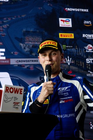 #59 - Garage 59 - Marvin KIRCHHOFER - McLaren 720S GT3 EVO celebrates the ROWE  pole position
 | SRO / JEP