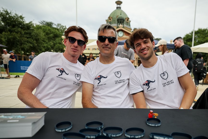 12h Bathurst 2026 -  Meguiar&rsquo;s Bathurst 12 Hour - Intercontinental GT Challenge Round 1 - Foto: Gruppe C Photography; #27 Mercedes-AMG GT3 EVO, Heart of Racing by SPS: Ian James, Eduardo Alcide Barrichello, Roman De Angelis
