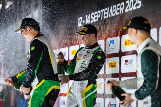 49th SUZUKA 1000km - Intercontinental GT Challenge Round 4 - Foto: Gruppe C Photography; #89 BMW M4 GT3 EVO, Team KRC: Ruan Cunfan, Neil Verhagen, Maxime Oosten
 | Gruppe C GmbH