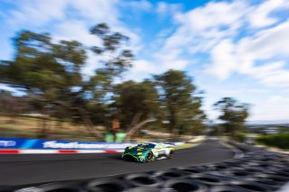12h Bathurst 2026 -  Meguiar&rsquo;s Bathurst 12 Hour - Intercontinental GT Challenge Round 1 - Foto: Gruppe C Photography; #14 Aston Martin Vantage AMR GT3, Volante Rosso Motorsport: Bryce Fullwood, Damien Hamilton, Andr&eacute;s Pato, Maxime Robin
 | Gruppe C Photography