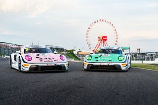49th SUZUKA 1000km - Intercontinental GT Challenge Round 4 - Foto: Gruppe C Photography; #6 Porsche 911 GT3 R (992), Origine Motorsport: Laurin Heinrich, Alessio Picarello, Bastian Buus; #86 Porsche 911 GT3 R (992), Origine Motorsport: Kerong LI, Anders F | Gruppe C GmbH