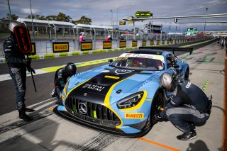 12h Bathurst 2026 -  Meguiar&rsquo;s Bathurst 12 Hour - Intercontinental GT Challenge Round 1 - Foto: Gruppe C Photography; #27 Mercedes-AMG GT3 EVO, Heart of Racing by SPS: Ian James, Eduardo Alcide Barrichello, Roman De Angelis
 | Gruppe C Photography