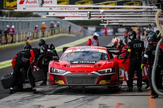 12h Bathurst 2026 -  Meguiar&rsquo;s Bathurst 12 Hour - Intercontinental GT Challenge Round 1 - Foto: Gruppe C Photography; #9 Audi R8 LMS GT3 Evo II, Hallmarc/Team MPC: Marc Cini, Dean Fiore, Lee Holdsworth
 | Gruppe C Photography