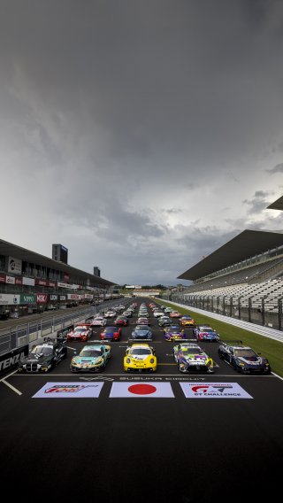 49th SUZUKA 1000km - Intercontinental GT Challenge Round 4 - Foto: Gruppe C Photography; #31 BMW M4 GT3 EVO, Team WRT: Augusto Farfus, Daniel Harper, Max Hesse; #21 Ferrari 296 GT3, Harmony Racing: Dustin Blattner, Dennis Marschall, Lorenzo Patrese; #7 Po | Gruppe C GmbH