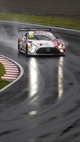 49th SUZUKA 1000km - Intercontinental GT Challenge Round 4 - Foto: Gruppe C Photography; 69 Mercedes-AMG GT3 EVO, GetSpeed: Anthony Mcintosh, Philip Ellis, Steve Jans
 | Gruppe C GmbH
