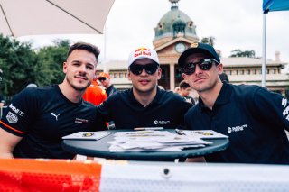 12h Bathurst 2025 -  Meguiar&rsquo;s Bathurst 12 Hour - Intercontinental GT Challenge Round 1 - Foto: Gruppe C Photography; #911 Porsche 911 GT3 R (992), Absolute Racing: M. Campbell, A. G&uuml;ven, A. Picariello
 | Gruppe C Photography