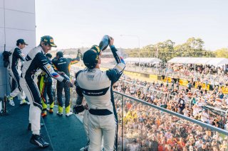 12h Bathurst 2025 -  Meguiar&rsquo;s Bathurst 12 Hour - Intercontinental GT Challenge Round 1 - Foto: Gruppe C Photography; #32 BMW M4 GT3, Team WRT: Augusto Farfus, Sheldon van der Linde, Kelvin van der Linde
 | Gruppe C Photography