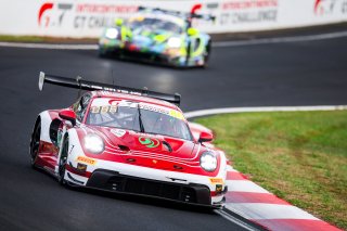 12h Bathurst 2026 -  Meguiar&rsquo;s Bathurst 12 Hour - Intercontinental GT Challenge Round 1 - Foto: Gruppe C Photography; #86 Porsche 911 GT3 R (992), High Class Racing: Kerong Li, Anders Fjordbach, Dorian Boccolacci
 | SRO Motorsports Group