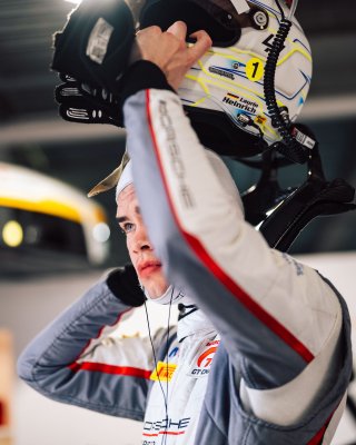 12h Bathurst 2025 -  Meguiar&rsquo;s Bathurst 12 Hour - Intercontinental GT Challenge Round 1 - Foto: Gruppe C Photography; #91 Porsche 911 GT3 R (992), The Bend: Laurin Heinrich
 | Gruppe C Photography