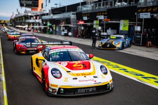 12h Bathurst 2025 -  Meguiar&rsquo;s Bathurst 12 Hour - Intercontinental GT Challenge Round 1 - Foto: Gruppe C Photography; #91 Porsche 911 GT3 R (992), The Bend: Yasser Shahin, Sam Shahin, Laurin Heinrich, Morris Schuring
 | Gruppe C Photography