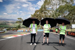 12h Bathurst 2026 -  Meguiar&rsquo;s Bathurst 12 Hour - Intercontinental GT Challenge Round 1 - Foto: Gruppe C Photography; #61 Porsche 911 GT3 R (992), EBM: Ricardo Feller, Laurin Heinrich, Klaus Bachler
 | Gruppe C Photography