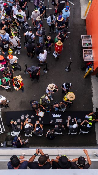 12h Bathurst 2025 -  Meguiar&rsquo;s Bathurst 12 Hour - Intercontinental GT Challenge Round 1 - Foto: Gruppe C Photography; #32 BMW M4 GT3, Team WRT: Augusto Farfus, Sheldon van der Linde, Kelvin van der Linde
 | Gruppe C Photography